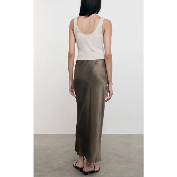 ENZA COSTA Satin Bias Cut Skirt Womens Small 1 Shiitake Brown Midi Pull on Slip - Picture 4 of 16